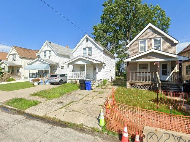 House image located at Cleveland, OH 44102