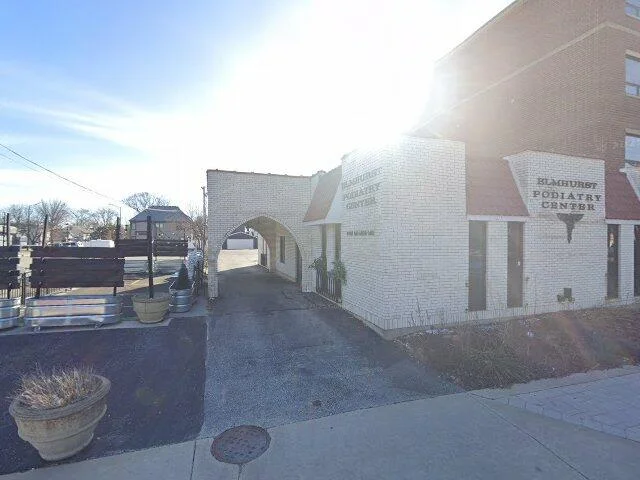 House image located at Elmhurst, IL 60126