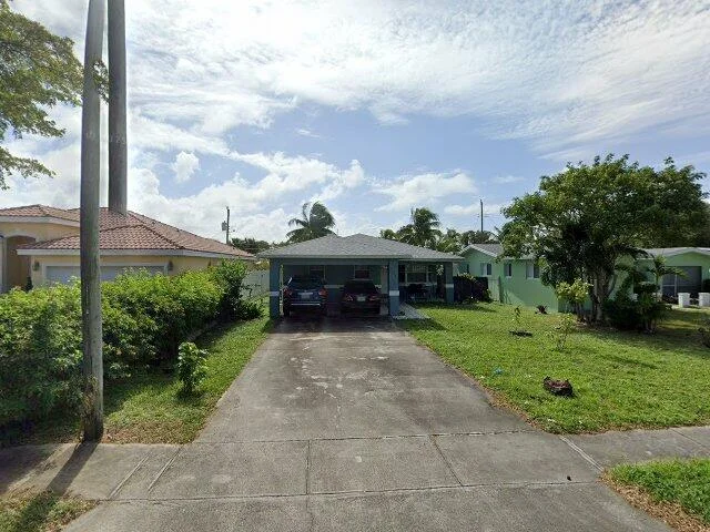 House image located at Hollywood, FL 33020