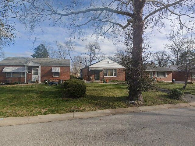 House image located at Saint Louis, MO 63132