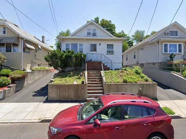 House image located at Totowa, NJ 07512