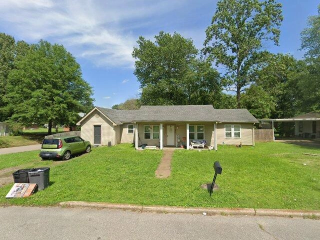 House image located at Henderson, TN 38340