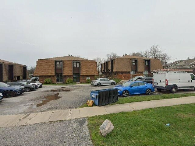 House image located at Alsip, IL 60803