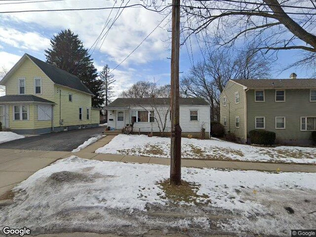 House image located at Elgin, IL 60120