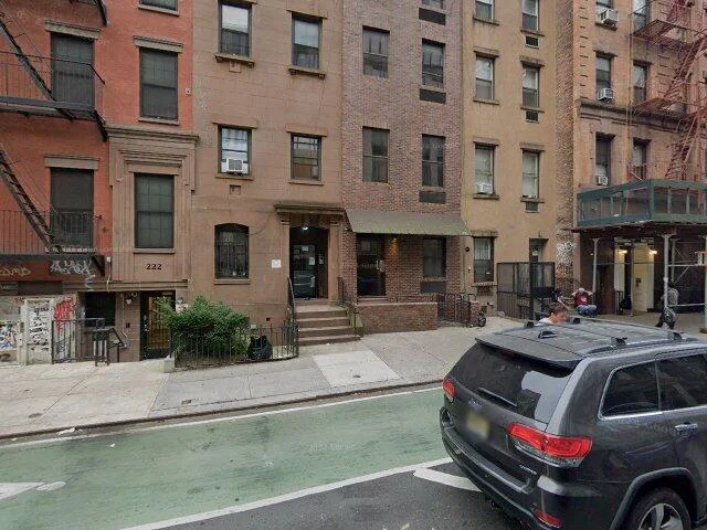 House image located at New York, NY 10003