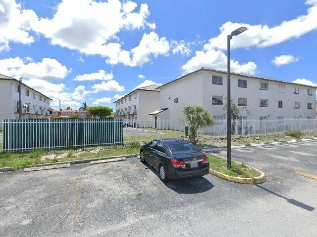 House image located at Miami, FL 33174