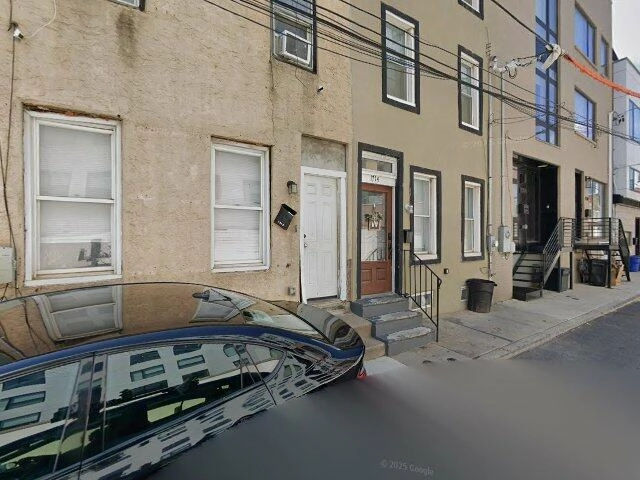 House image located at Philadelphia, PA 19122