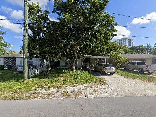 House image located at Hallandale, FL 33009