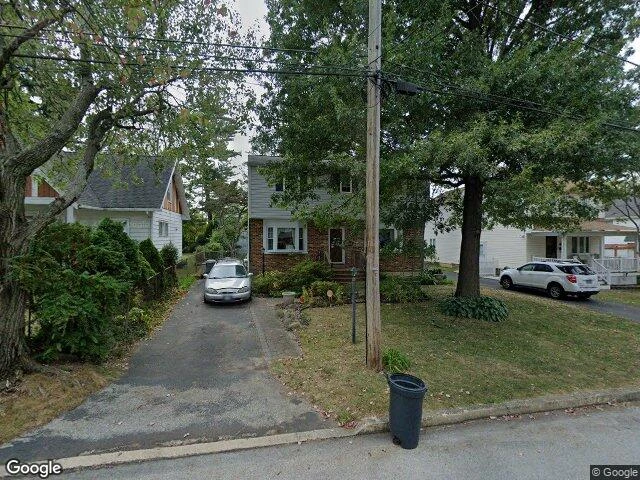 House image located at Broomall, PA 19008