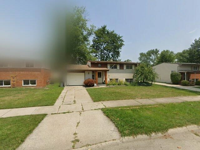 House image located at Rockwood, MI 48173