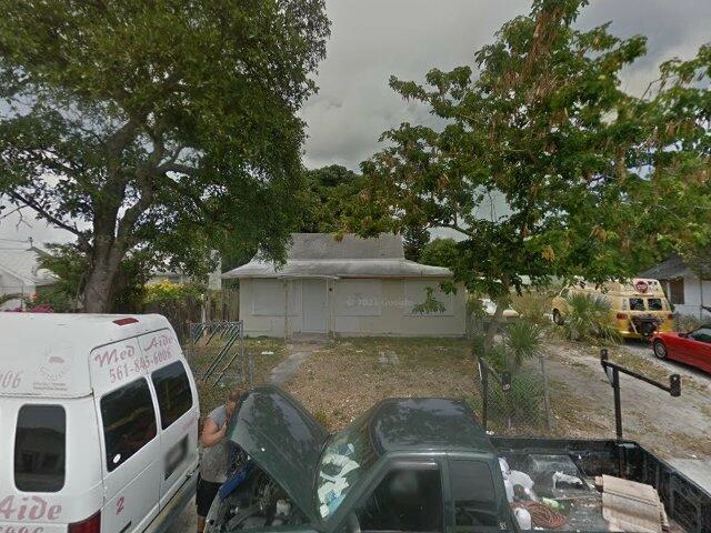 House image located at Lake Worth Beach, FL 33460