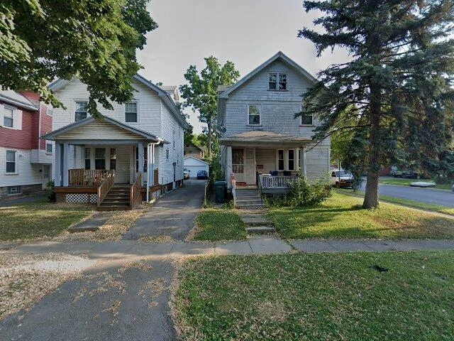 House image located at Slinger, WI 53086