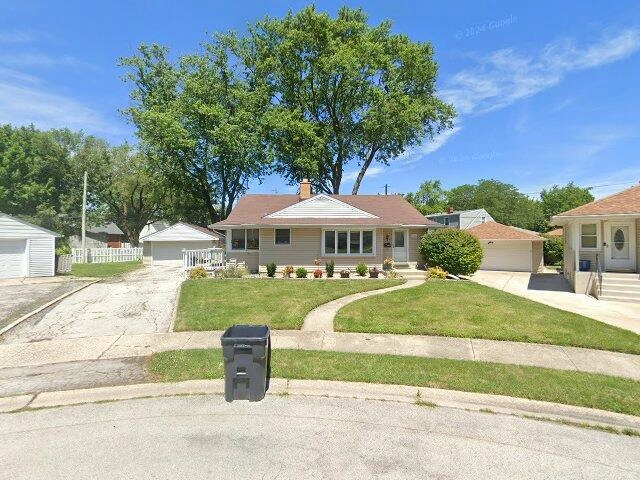 House image located at South Holland, IL 60473