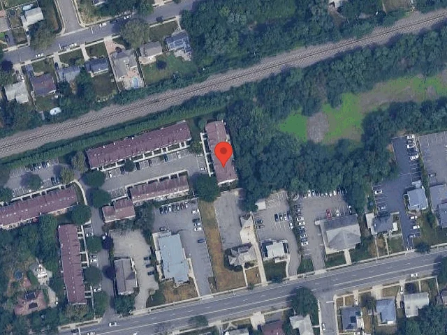 House image located at Farmingdale, NY 11735