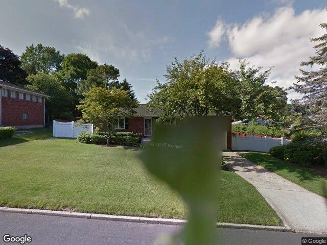 House image located at Smithtown, NY 11787