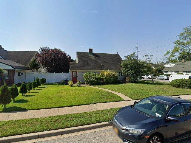 House image located at Levittown, NY 11756
