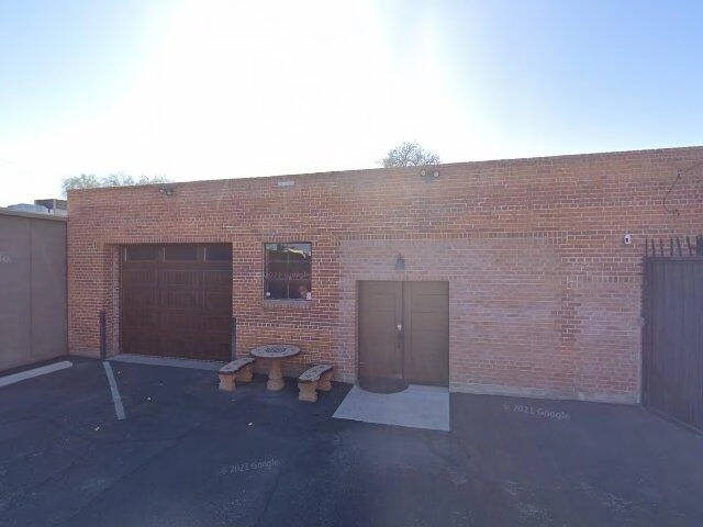 House image located at Davenport, IA 52803