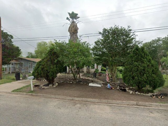 House image located at Beeville, TX 78102