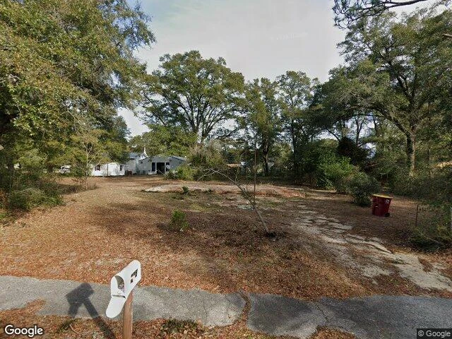 House image located at Crestview, FL 32536