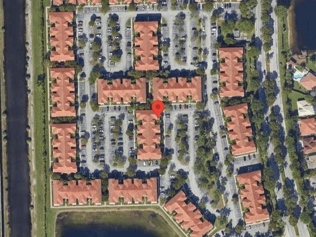 House image located at Miami, FL 33178
