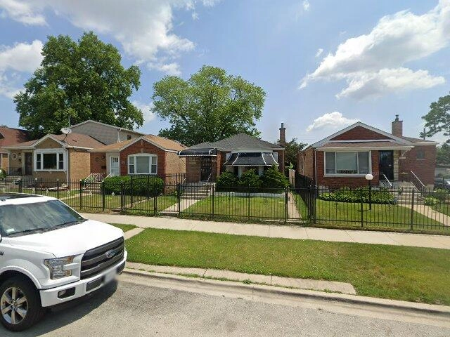 House image located at Chicago, IL 60628