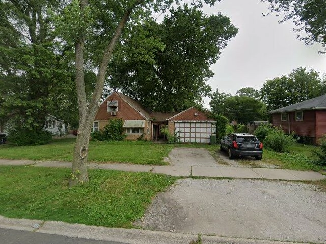 House image located at Dolton, IL 60419