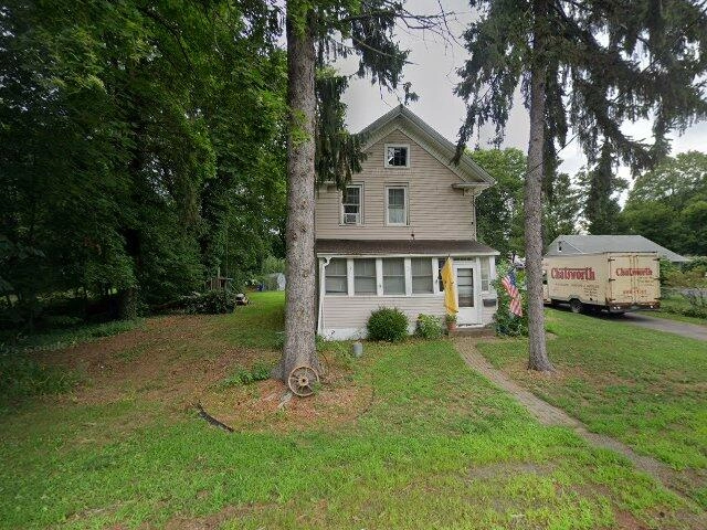 House image located at Meriden, CT 06451