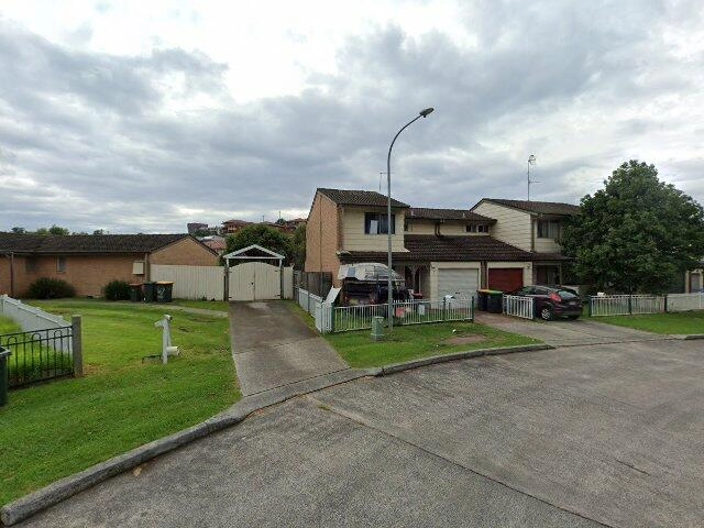 House image located at Carpentersville, IL 60110