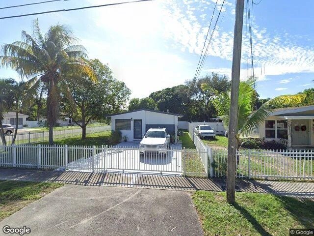 House image located at Miami, FL 33162