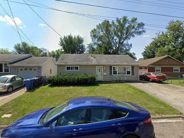 House image located at Pekin, IL 61554