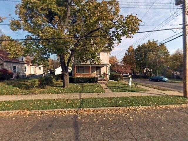 House image located at Lansing, MI 48906