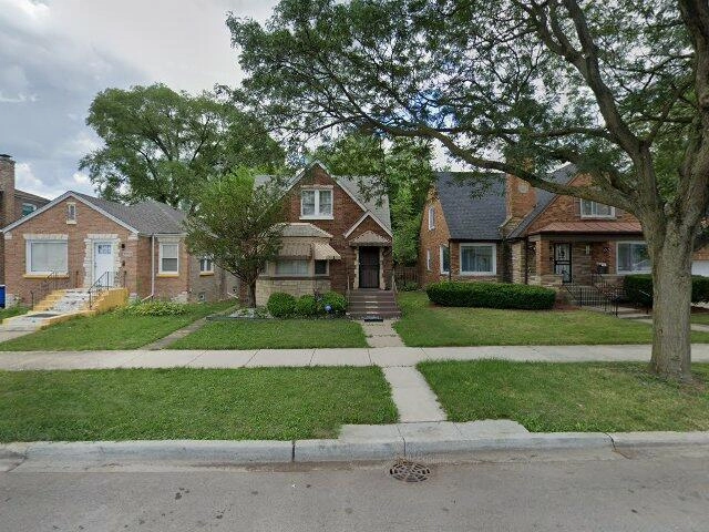 House image located at Chicago, IL 60628