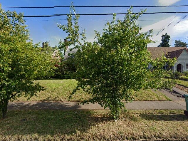 House image located at Portland, OR 97217