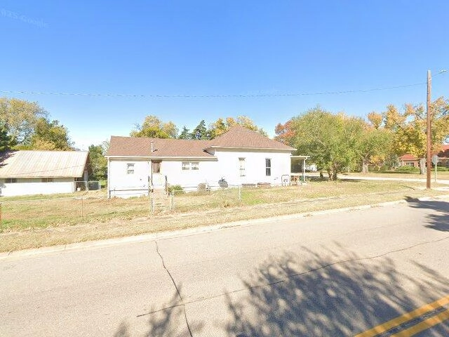 House image located at New Holland, IL 62671