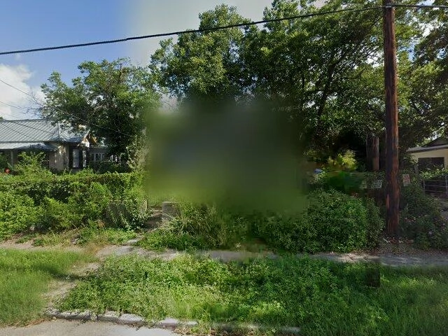 House image located at San Antonio, TX 78203