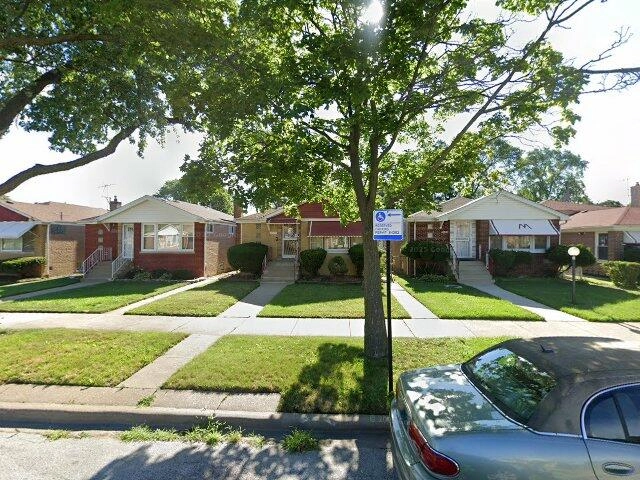 House image located at Chicago, IL 60628