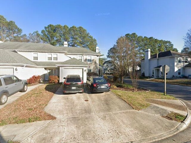 House image located at Chesapeake, VA 23320