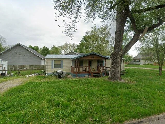 House image located at Havana, IL 62644