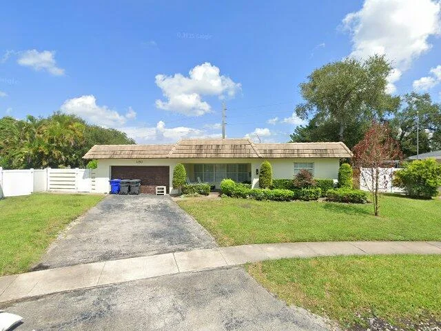 House image located at Hollywood, FL 33021