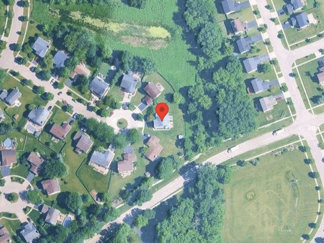 House image located at Carpentersville, IL 60110