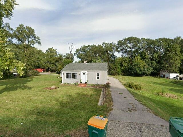 House image located at Waukegan, IL 60087