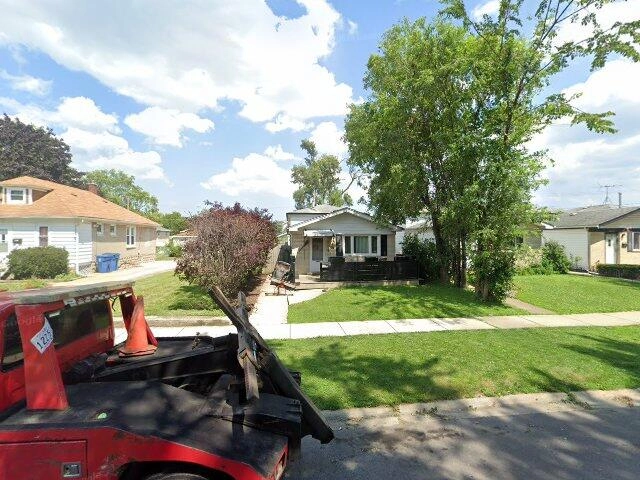 House image located at Midlothian, IL 60445