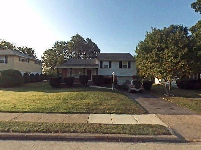 House image located at Broomall, PA 19008