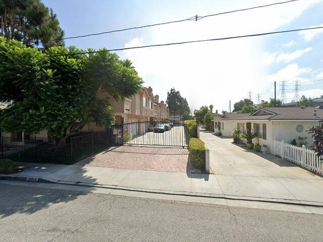 House image located at Paramount, CA 90723