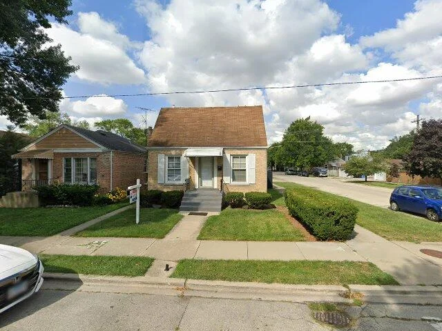 House image located at Chicago, IL 60634