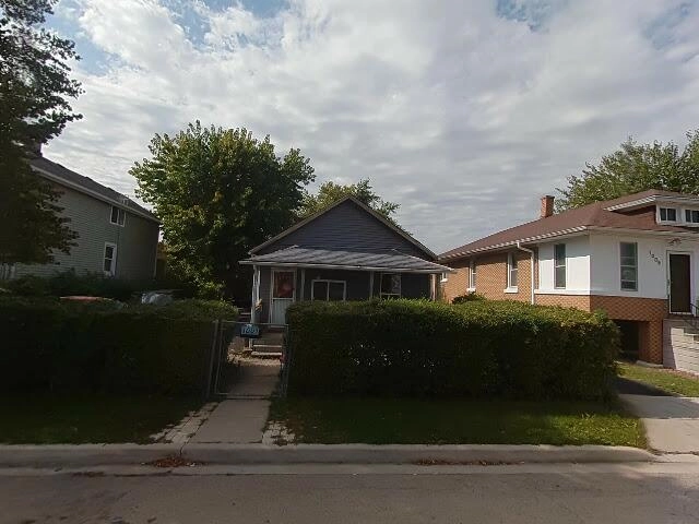 House image located at Mchenry, IL 60051