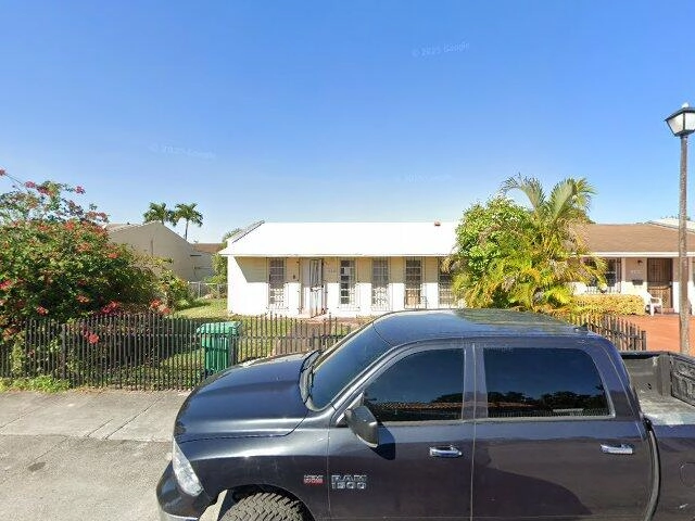 House image located at Miami, FL 33175