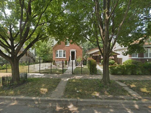 House image located at Chicago, IL 60643