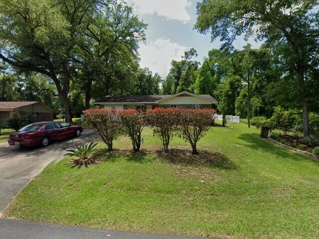 House image located at Marianna, FL 32448