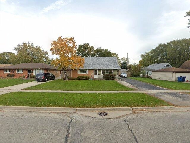 House image located at Bridgeview, IL 60455